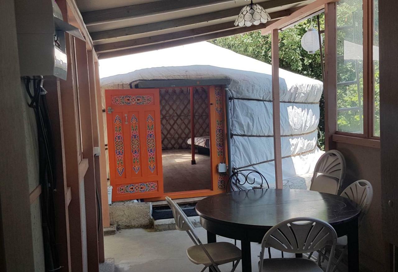 Camping Le P'Tit Bonheur Escaro Exterior foto