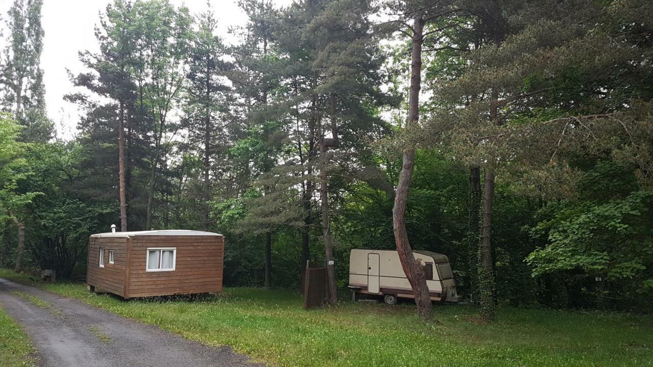 Camping Le P'Tit Bonheur Escaro Exterior foto